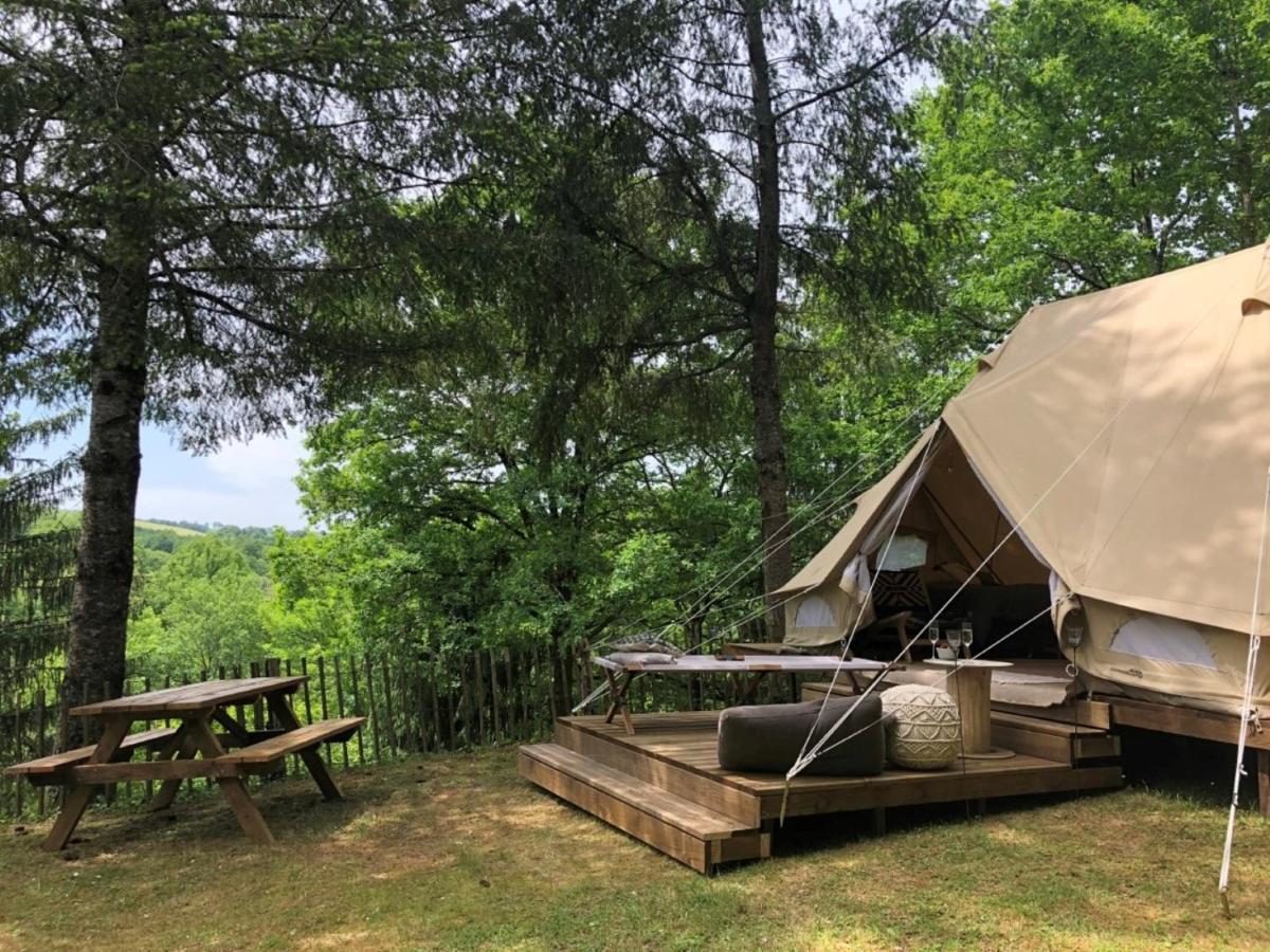 Camping Moulin De Chaules Saint-Constant Bagian luar foto