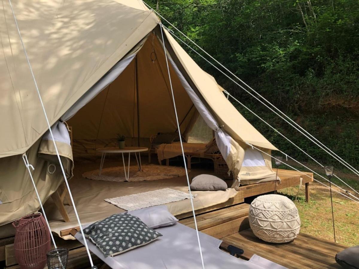 Camping Moulin De Chaules Saint-Constant Bagian luar foto
