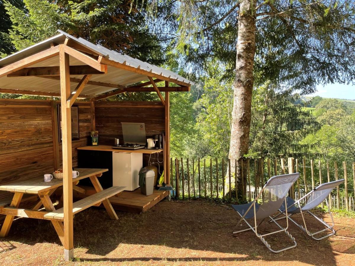 Camping Moulin De Chaules Saint-Constant Bagian luar foto