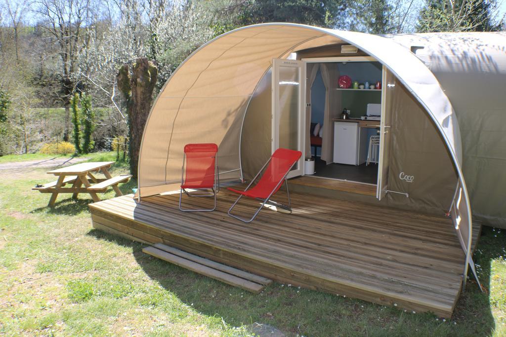 Camping Moulin De Chaules Saint-Constant Bagian luar foto