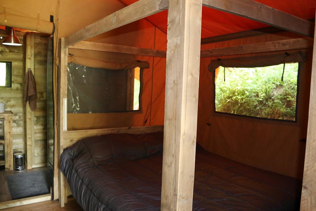 Camping Moulin De Chaules Saint-Constant Bagian luar foto